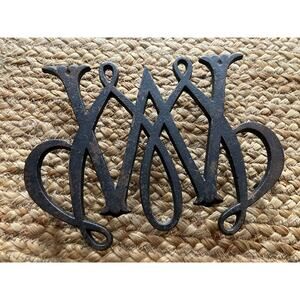William & Mary Cast Iron Trivet 1950 Vintage Kitchen Collectible  Cypher Black